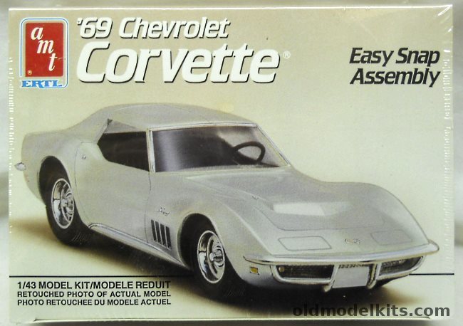 AMT 1/43 1969 Chevrolet Corvette, 6903 plastic model kit